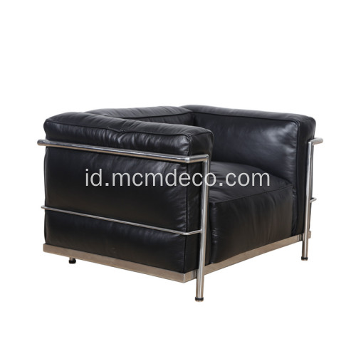 LC3 Grand Modele Leather Single Sofa